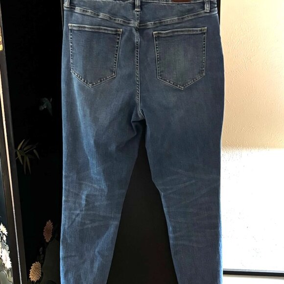 Blue Jeans Bundle - Picture 2 of 9